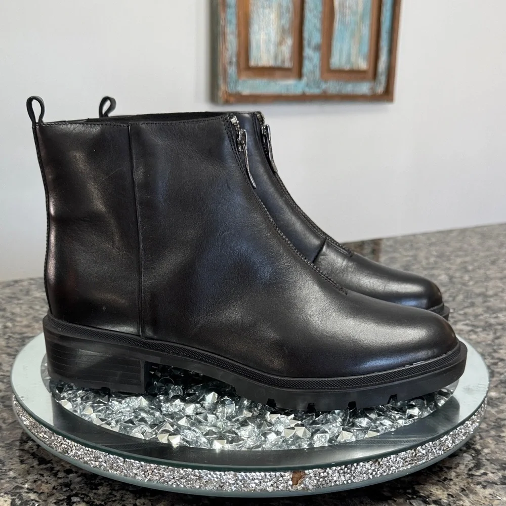 Easy Spirit Black leather Ankle Booties NEW 9